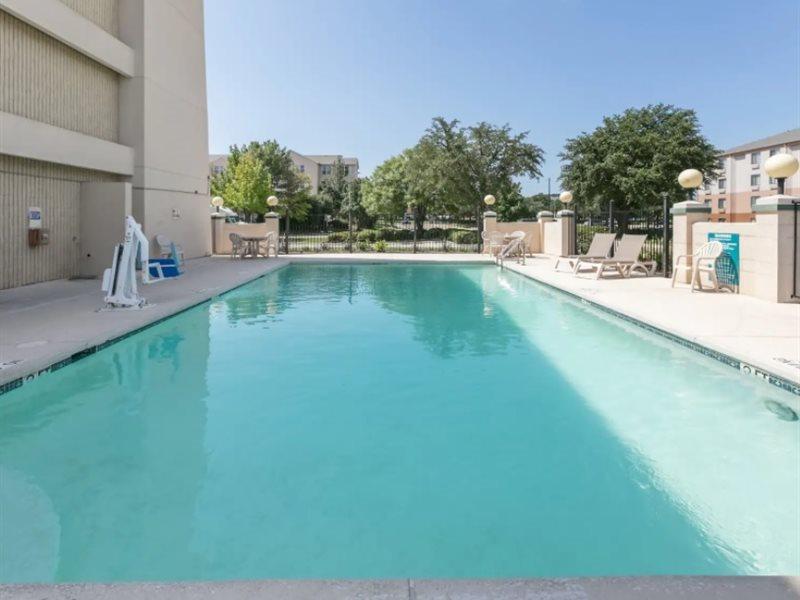 Baymont By Wyndham At Six Flags Dr Hotel Arlington